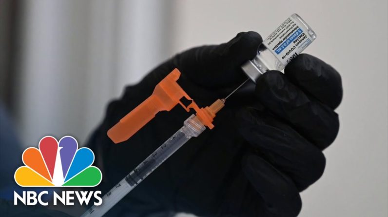 Covid Vaccine Mandate Battle Continues Across the U.S.