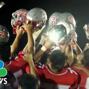 Deaf High School Football Team’s Remarkable Comeback Inspires America