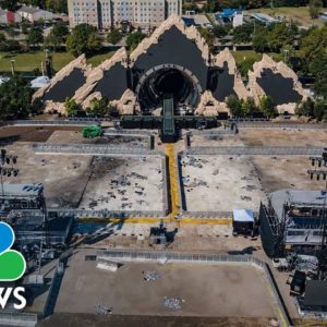 Live: Houston Officials Provide Update On Fatal Astroworld Crowd Surge | NBC News